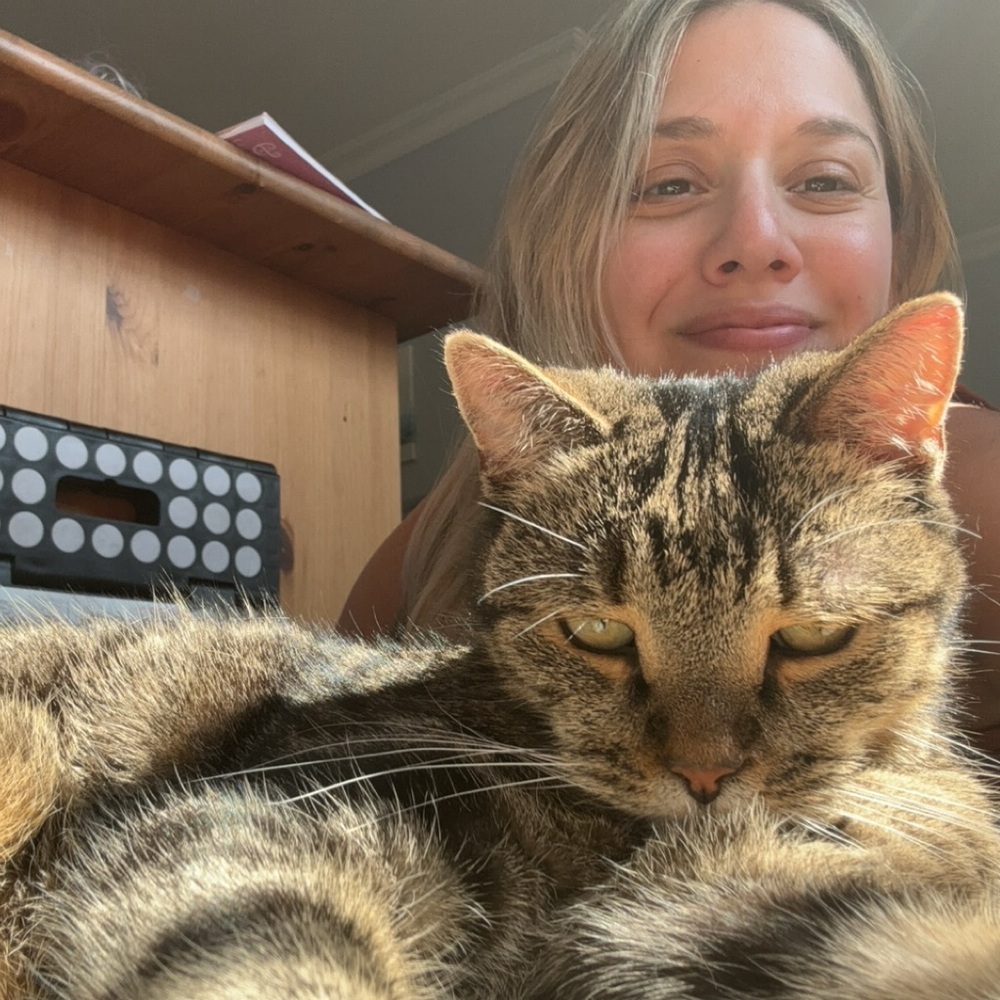 Meet your Posher, Becky
